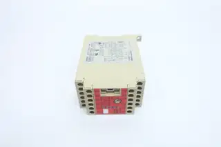 OMRON G9SA-321-T075 SAFETY RELAY UNIT 24V-AC/DC