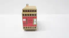 OMRON G9SA-501 SAFETY RELAY 24V-AC/DC