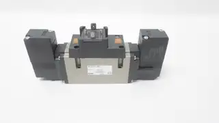 SMC VFS3211-3DZ SOLENOID VALVE 94-138V-AC