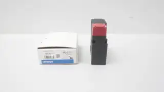 OMRON D4NL-2AFA-B4 GUARD LOCK SAFETY-DOOR SWITCH 24V-DC