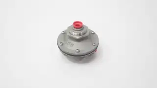 CONOFLOW GH21XTXKXSA STAINLESS PRESSURE REDUCING REGULATOR VALVE 1/4IN NPT