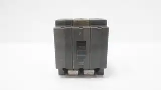 SQUARE D EHB34030 MOLDED CASE CIRCUIT BREAKER 480V-AC 3P 30A AMP