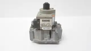 HONEYWELL VR8305K4241 GAS VALVE 3/4IN