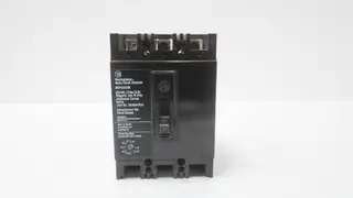 WESTINGHOUSE MCP03150R MOLDED CASE CIRCUIT PROTECTOR 600V-AC 3P 15A AMP
