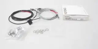 KEYENCE LV-S71 DIGITAL LASER SENSOR