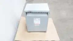 EATON V48M28T30EE DT-3 DRY DISTRIBUTION TRANSFORMER 30KVA 480V-AC 120/208V-AC