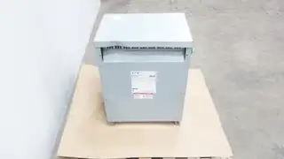 EATON V48M28T30EE DT-3 DRY DISTRIBUTION TRANSFORMER 30KVA 480V-AC 120/208V-AC