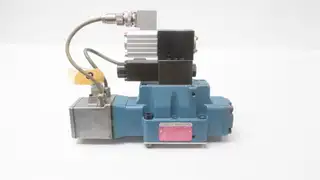 MOOG D682Z4709B P02HXUU6VEY2-N HYDRAULIC SERVO VALVE 350BAR 24V-DC