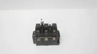 ALLEN BRADLEY 815-BOV16 BULLETIN 815 3-POLE THERMAL OVERLOAD RELAY