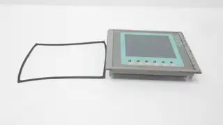 SIEMENS 6AV6 647-0AD11-3AX0 SIMATIC HMI KTP6000 BASIC COLOR PN TOUCH PANEL