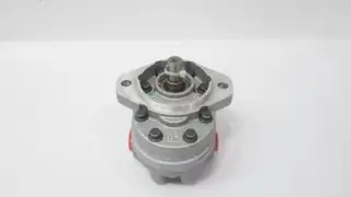 DANFOSS 26003-RZC HYDRAULIC GEAR PUMP 3000PSI 3600RPM 5/85IN 3/4IN NPT