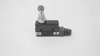 OMRON Z-15GQ22A55-B5V BASIC MICROSWITCH 125/250/480V-AC