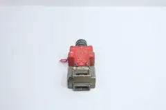 ALLEN BRADLEY 440K-T11147 GUARDMASTER TROJAN 5-GD2 SAFETY SWITCH 100/250/500V-AC
