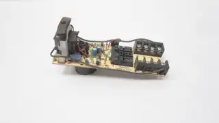 ALLEN BRADLEY 42RLU-4000 PHOTOELECTRIC SENSOR CIRCUIT BOARD 120V-AC
