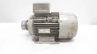 SIEMENS 1LE1001-1AC49-0AA4 AC MOTOR 100L 1.5KW 1175RPM 28MM 480V-AC 3PH