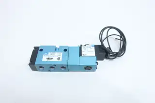 MAC 811C-PM-112CA-152 PNEUMATIC SOLENOID VALVE 120V-AC 150PSI 1/4IN NPT