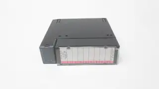 GE FANUC IC693MDL930E RELAY 4A 8PT ISOLATED OUTPUT MODULE