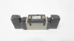SMC VFS3600-5FZ 5-PORT BASE-MOUNTED PLUG-IN PNEUMATIC SOLENOID VALVE 21-26V-DC