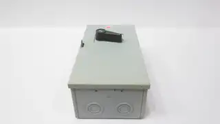 FEDERAL PIONEER 5336 NON-FUSIBLE DISCONNECT SWITCH 3P 600V-AC 30A AMP