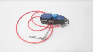 SCHMERSAL ZQ 700-02 PULL WIRE E-STOP ROPE SWITCH