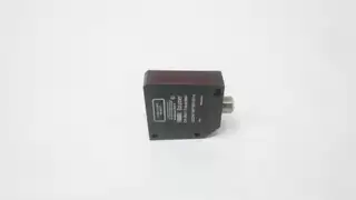 BAUMER OZDM 16P1001/S14 DIFFUSE CONTACT SENSOR 12-30V-DC