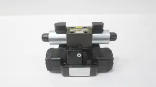 PARKER D41VW004CNJW4 HYDRAULIC SOLENOID VALVE 4000PSI 24V-DC