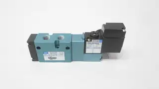 MAC 811C-PM-591AA-152 800 SERIES 4 WAY SOLENOID VALVE 24V-DC 1/4IN