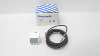 PANASONIC DP-102-N DUAL DISPLAY DIGITAL PRESSURE SENSOR -0.100-1MPA 12-24V-DC