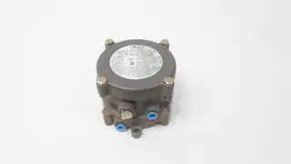 DWYER 195000-2F DIFFERENTIAL PRESSURE SWITCH 125/250/480V-AC 0.07-0.15IN-H2O
