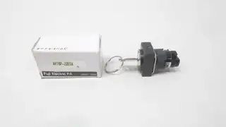 FUJI ELECTRIC AH16P-J2BXA 2 POS KEY COMMAND SWITCH 250V-AC