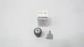 FUJI ELECTRIC AH16P-2J2AXA 2 POSITION KEY LOCK SELECTOR SWITCH