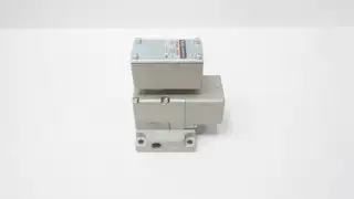 SMC VP3165V-105TB1 3 PORT RUBBER SEAL SOLENOID VALVE 24V-DC 1/4IN NPT