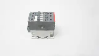 ABB AF30-30-00-11 MAGNETIC CONTACTOR 400V-AC 32A AMP