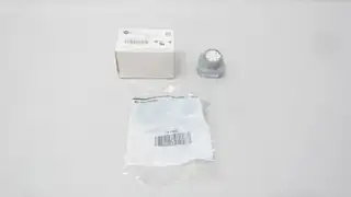 ALLEN BRADLEY 800T-J91 30MM 3 POS SPRING RETURN SELECTOR SWITCH