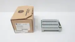 ALLEN BRADLEY 1492-AIFM8-F-5 8-CHANNEL ANALOG INTERFACE MODULE SER A