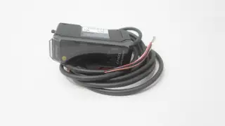 KEYENCE GV-21P LASER SENSOR AMPLIFIER UNIT 10-30V-DC