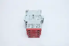 ALLEN BRADLEY 700S-CF620DC GUARDMASTER SAFETY CONTROL RELAY 120V-AC