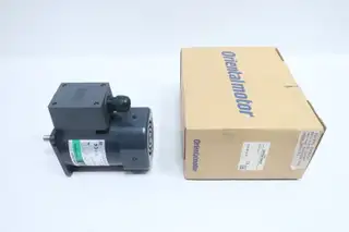 ORIENTAL MOTOR 5IK90A-SW2T AC MOTOR 200/220/230V-AC 90W 1600RPM 3PH