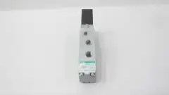 CKD 4F310-08 SOLENOID VALVE 110V-AC 1/8IN NPT