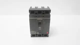 GENERAL ELECTRIC GE TED134030 MOLDED CASE CIRCUIT BREAKER 480V-AC 3P 30A AMP