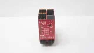 ALLEN BRADLEY MSR138DP 440R-M23143S GUARDMASTER SAFETY RELAY 24V-AC 24V-DC