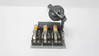 FEDERAL PIONEER 3100521 FUSIBLE DISCONNECT SWITCH 30A 600V-AC 3P
