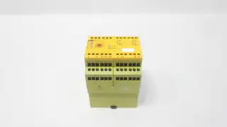 PILZ PNOZXV2.13/24-240VACDC2N/02N/0T SAFETY SWITCHING DEVICE 24-240V-AC