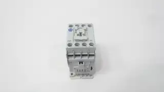 ALLEN BRADLEY 100-C09D10 AC CONTACTOR 5HP 25A 120V-AC
