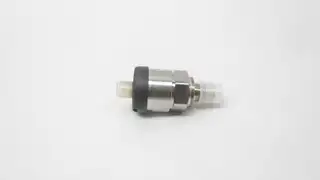 TOKYO KEIKI ESW-R-35-10-L3 PRESSURE SWITCH 35MPA