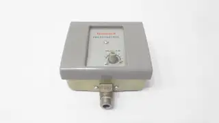 HONEYWELL P634A 1097 PNEUMATIC PRESSURE CONTROLLER 7-42KG