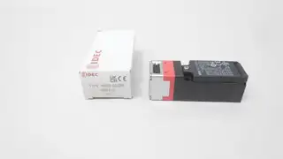 IDEC HS5D-03 SAFETY INTERLOCK SWITCH