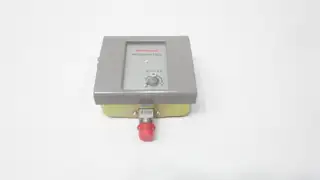 HONEYWELL P634A 1097 PNEUMATIC PRESSURE CONTROLLER
