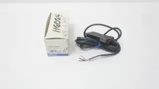 OMRON E2C-EDA11 PROXIMITY SWITCH 12-24V-DC