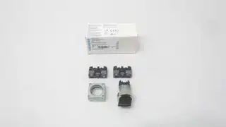 SIEMENS 3SB3 610-2EA11 SELECTOR SWITCH 400V-AC/DC 3 POS